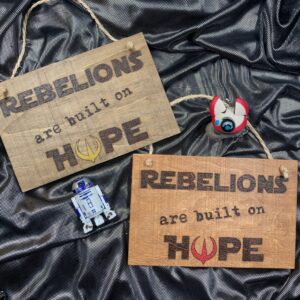 Placa de Pendurar “Rebelion"